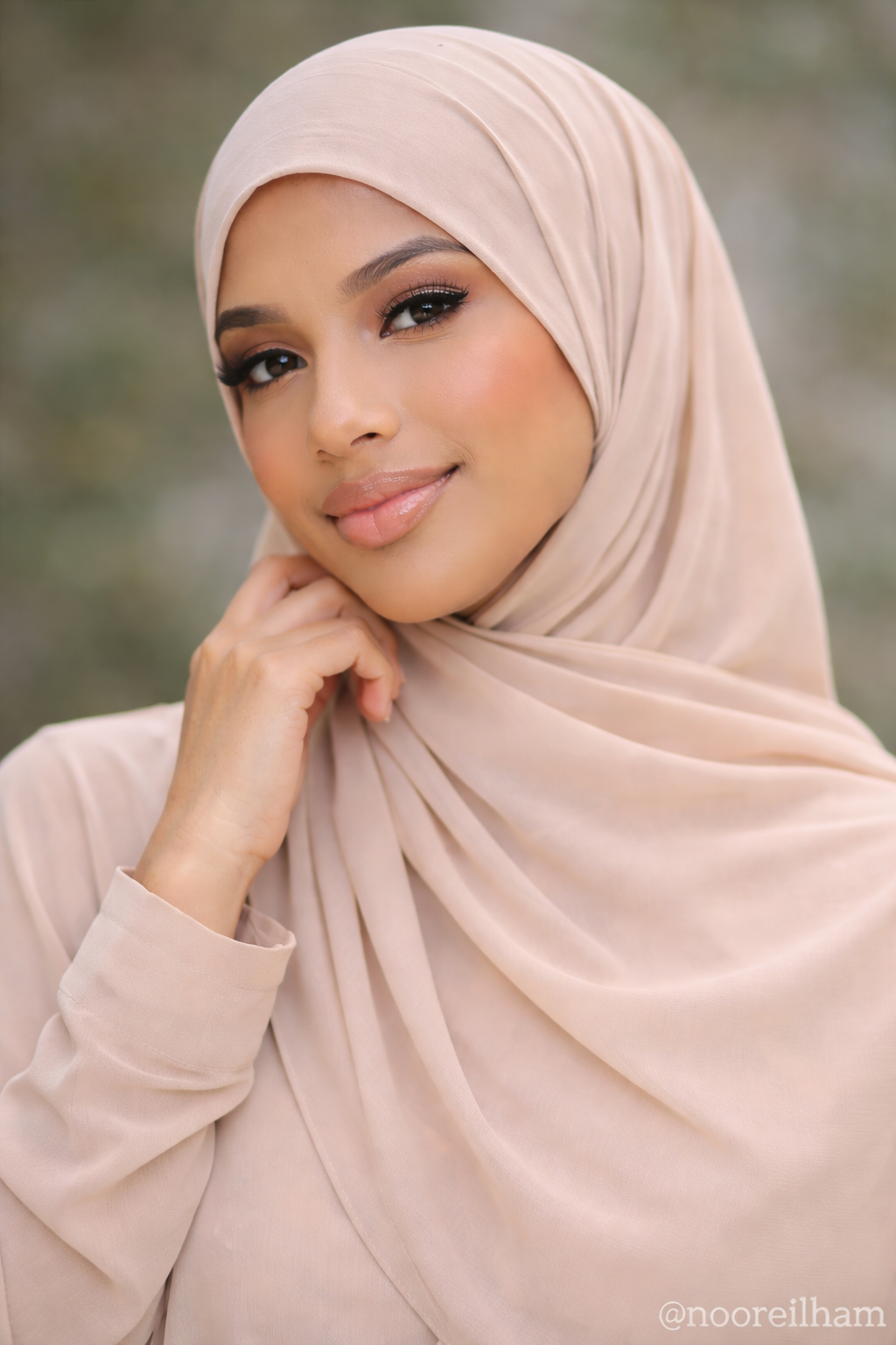 Nude — Instant Chiffon Hijab with Built-in Magnets
