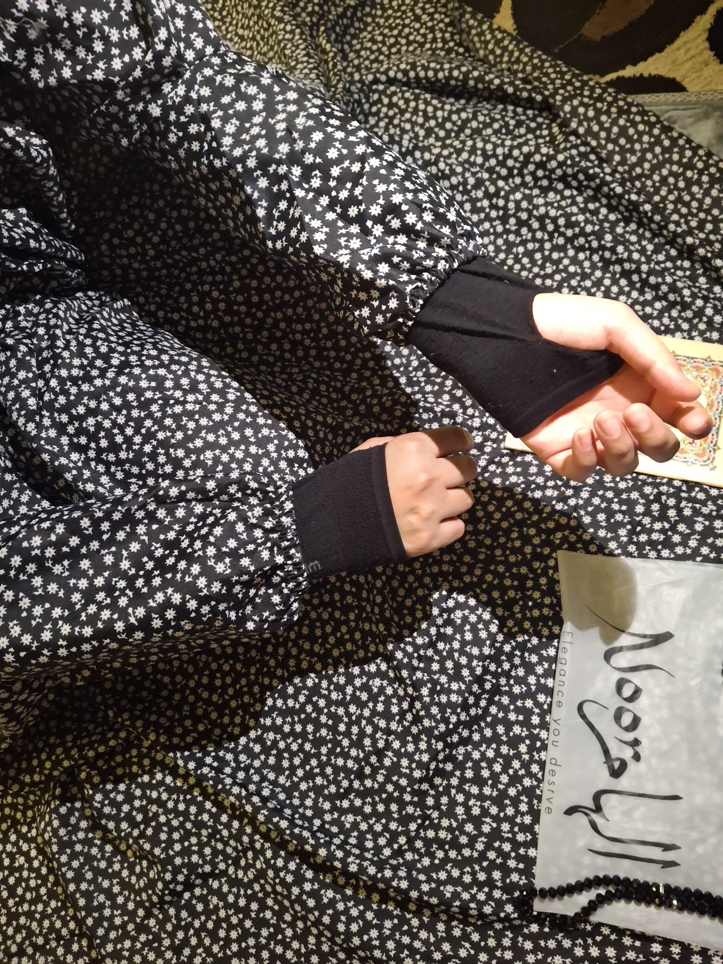 Adult Namaz Chadar - Printed black